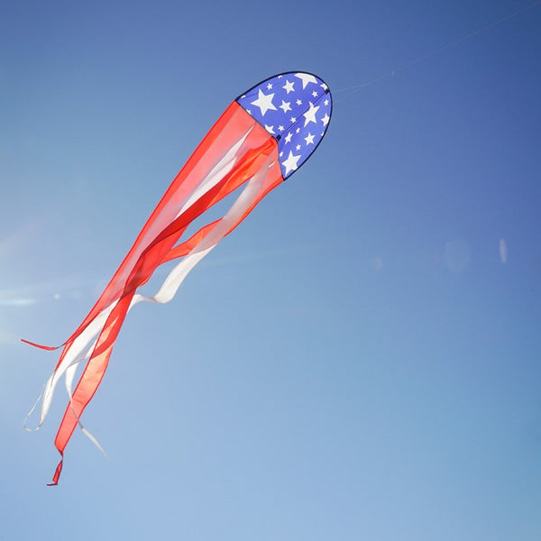 "Patriot" Dancing Dragon Kite with Flying Line