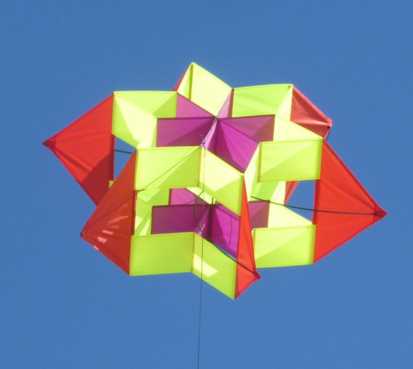 "Sputnik" Cellular Kite