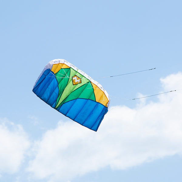 "Mighty Bug 0.5" Stunt Foil Kite with Spectra Line & Wrist Straps